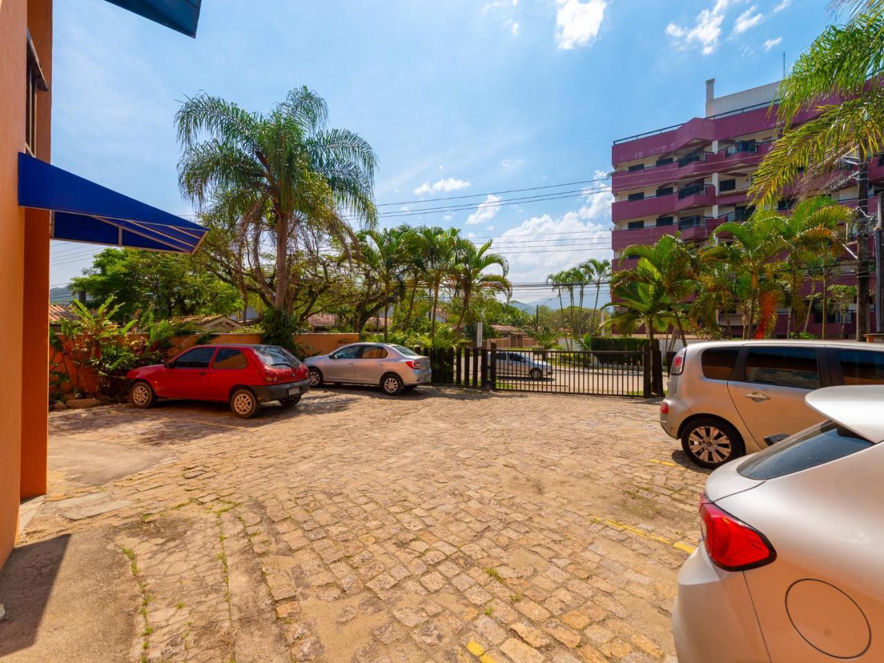 Pousada Pe Na Areia Caraguatatuba Kültér fotó